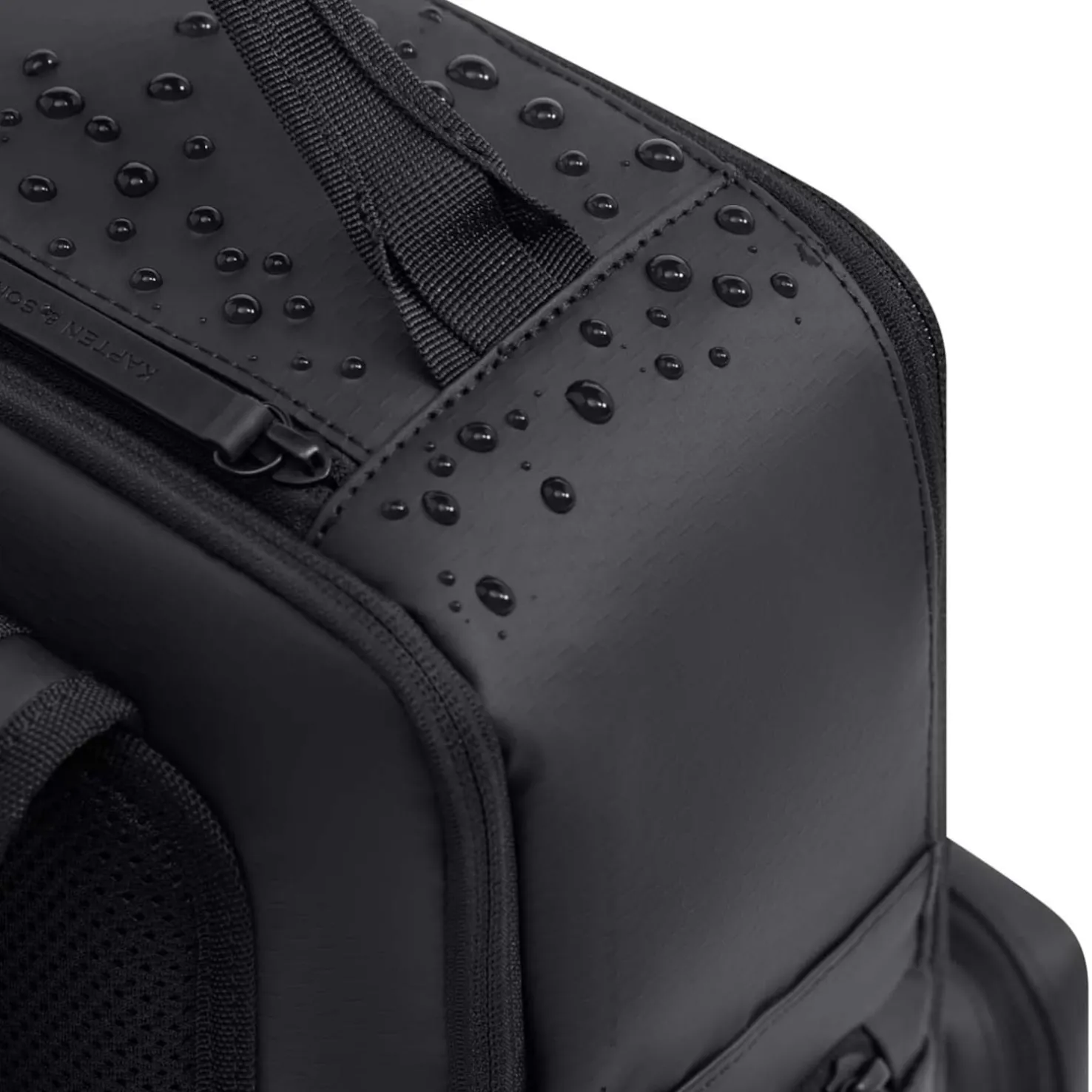 Bergen Ultra All Black