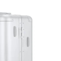 Heathrow Aluminium Cabin Silver