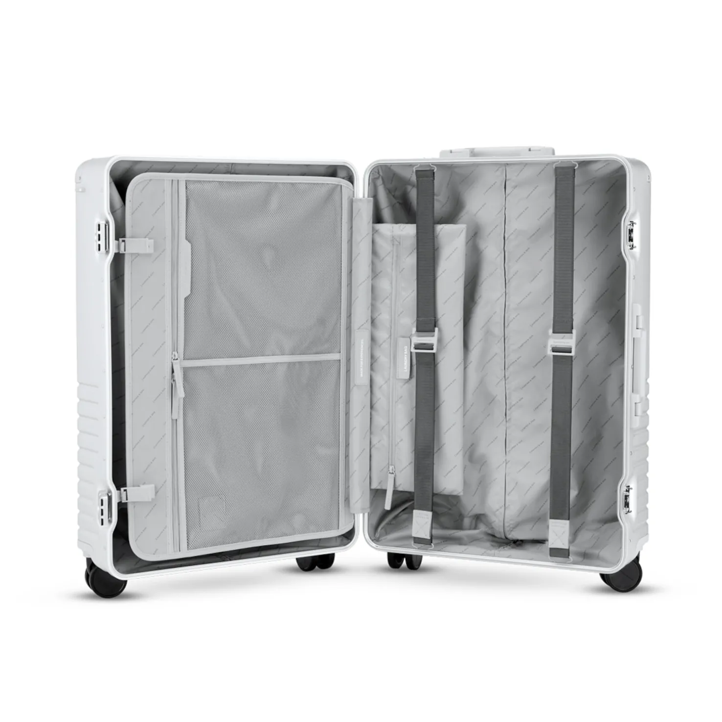 Heathrow Aluminium Check In Silver