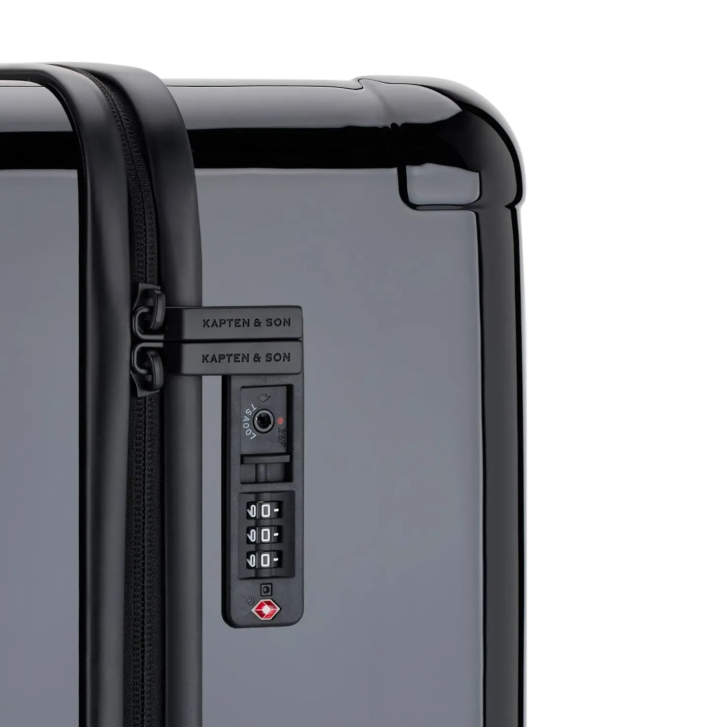 Heathrow Essential Check In All Black