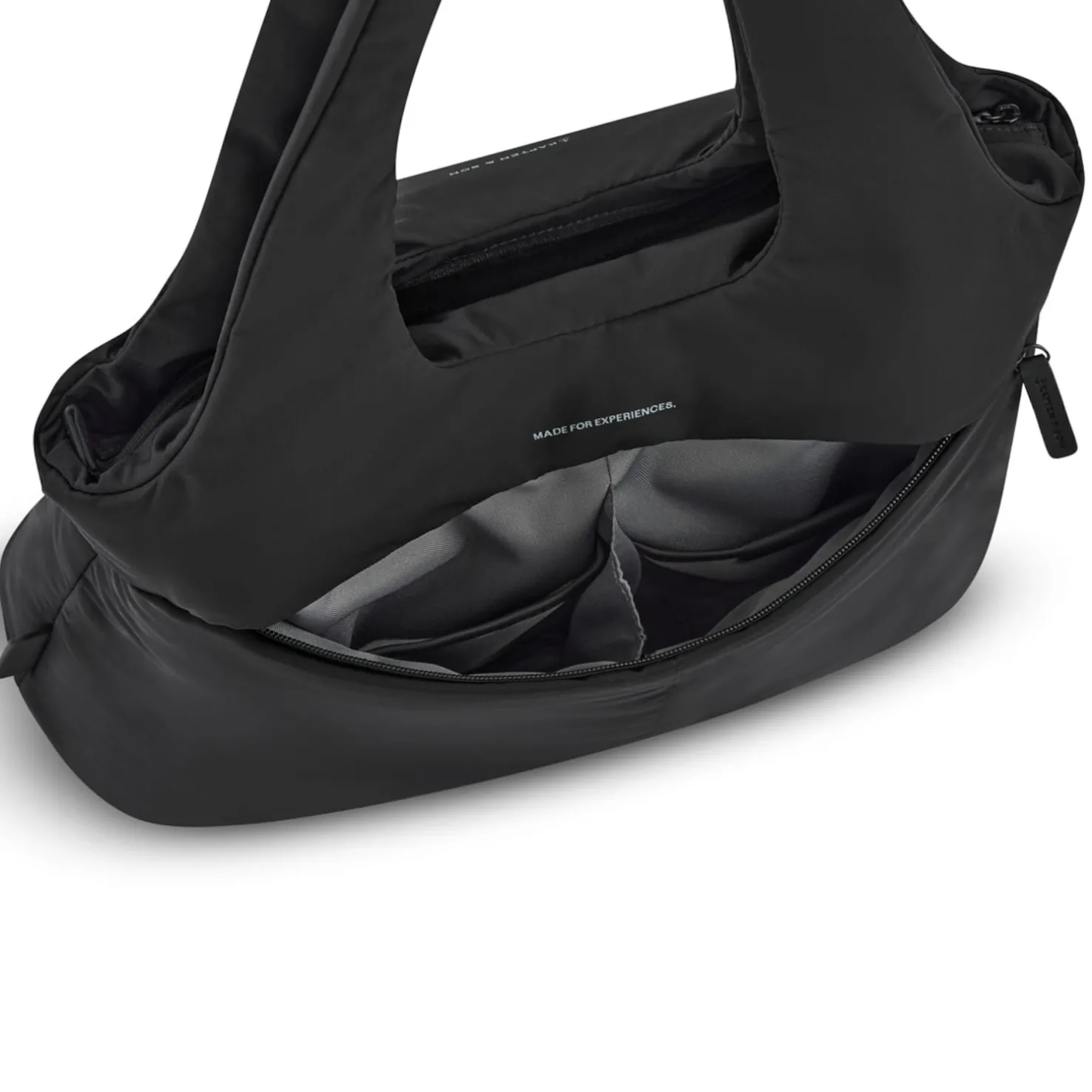 Skara Cloud Shopper All Black